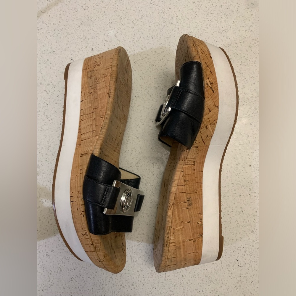 SOLD! MICHEAL Michael Kors Warren Black Platform Wedge Casual Slides Sandals 7 - Picture 5 of 7